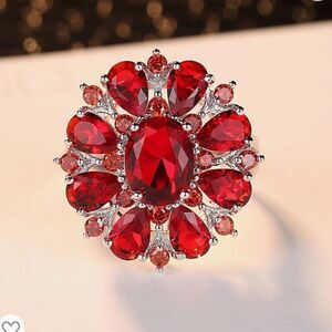 New costume cocktail ring